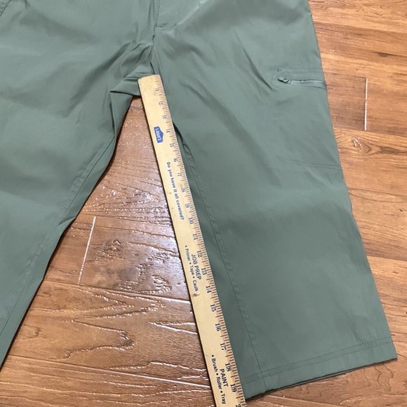 NWT Eddie Bauer Rainier Capri Pants & shorts bundle - Picture 2 of 11